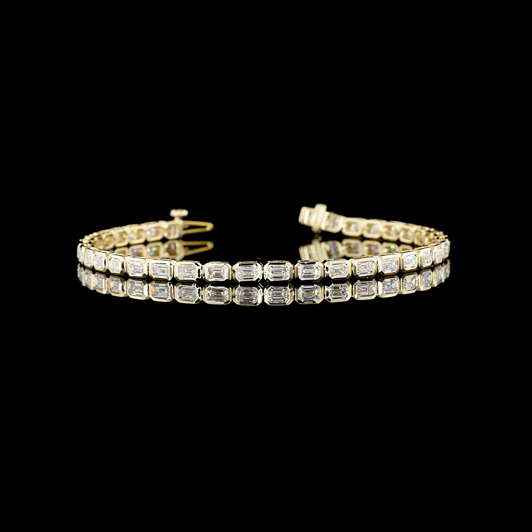 4.2 Cts 14k Yellow Gold Emerald Shape Tennis Bracelet