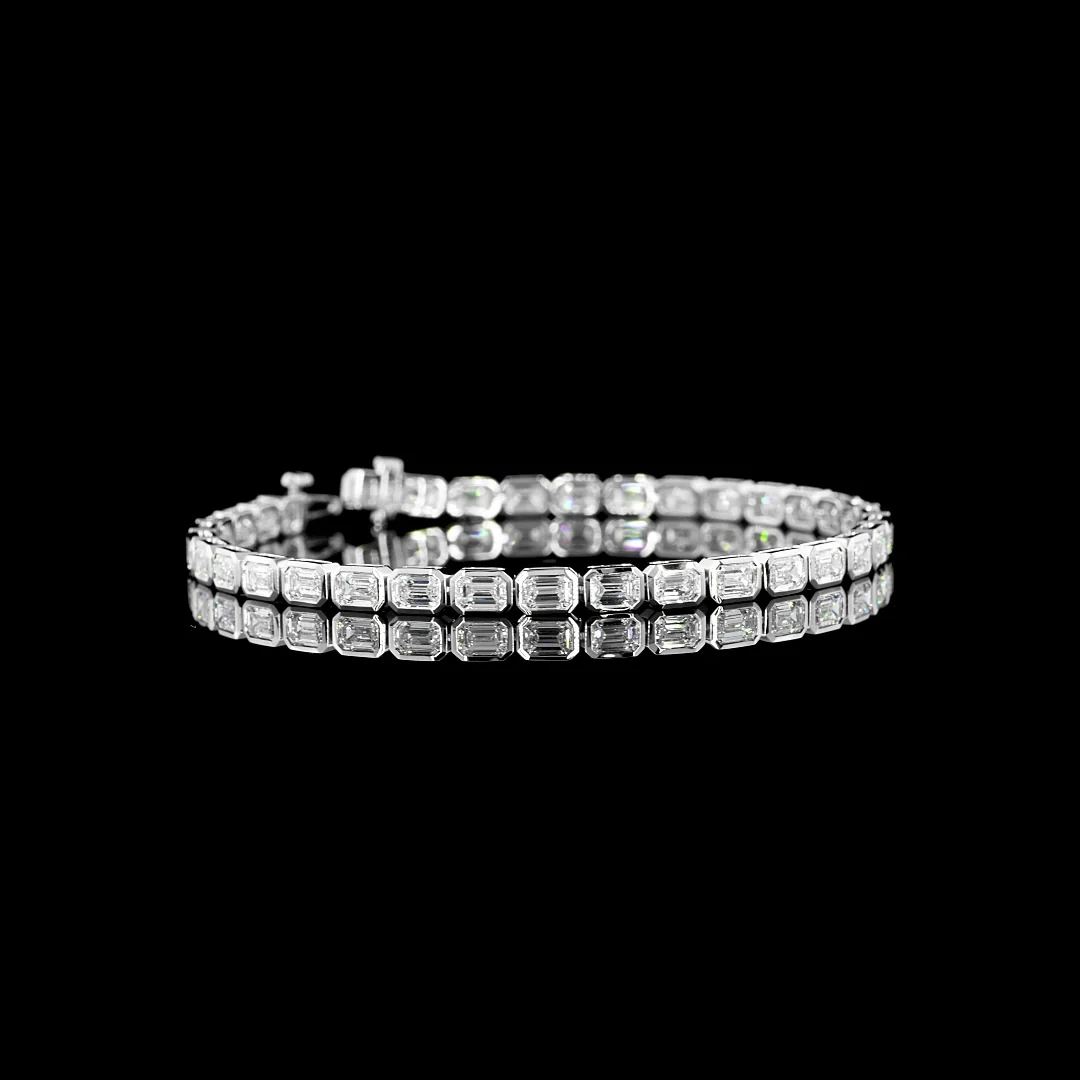 6.76 Cts 14k White Gold Emerald Shape Tennis Bracelet