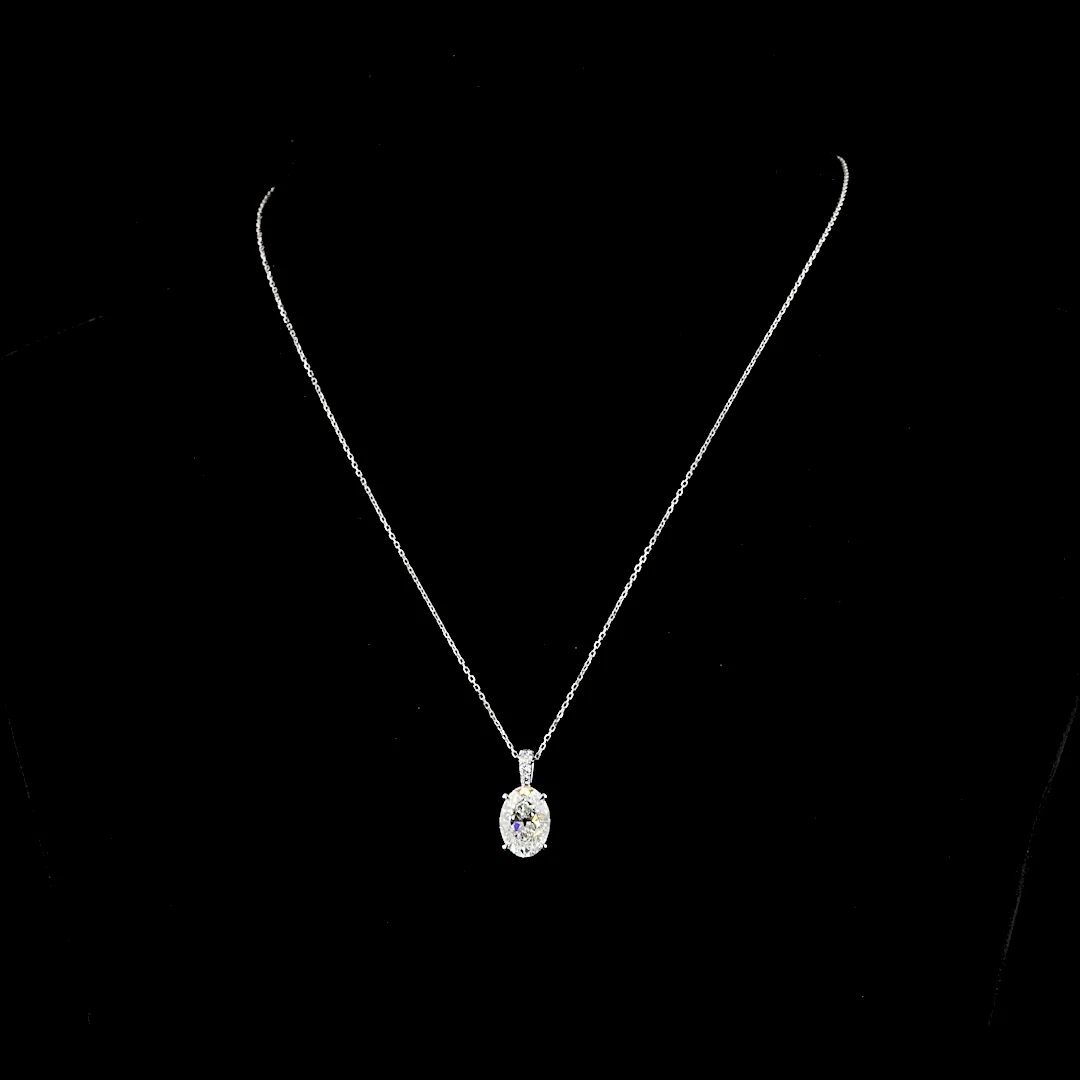 3.11 Cts 14k White Gold Antique Oval Shape Pendant Pendant