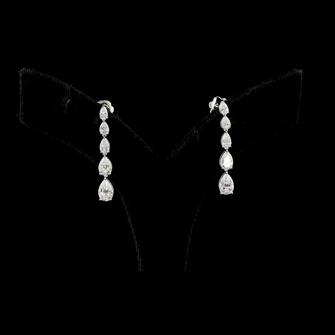 2.9 Cts 14k White Gold Pear Shape Hanging Earring