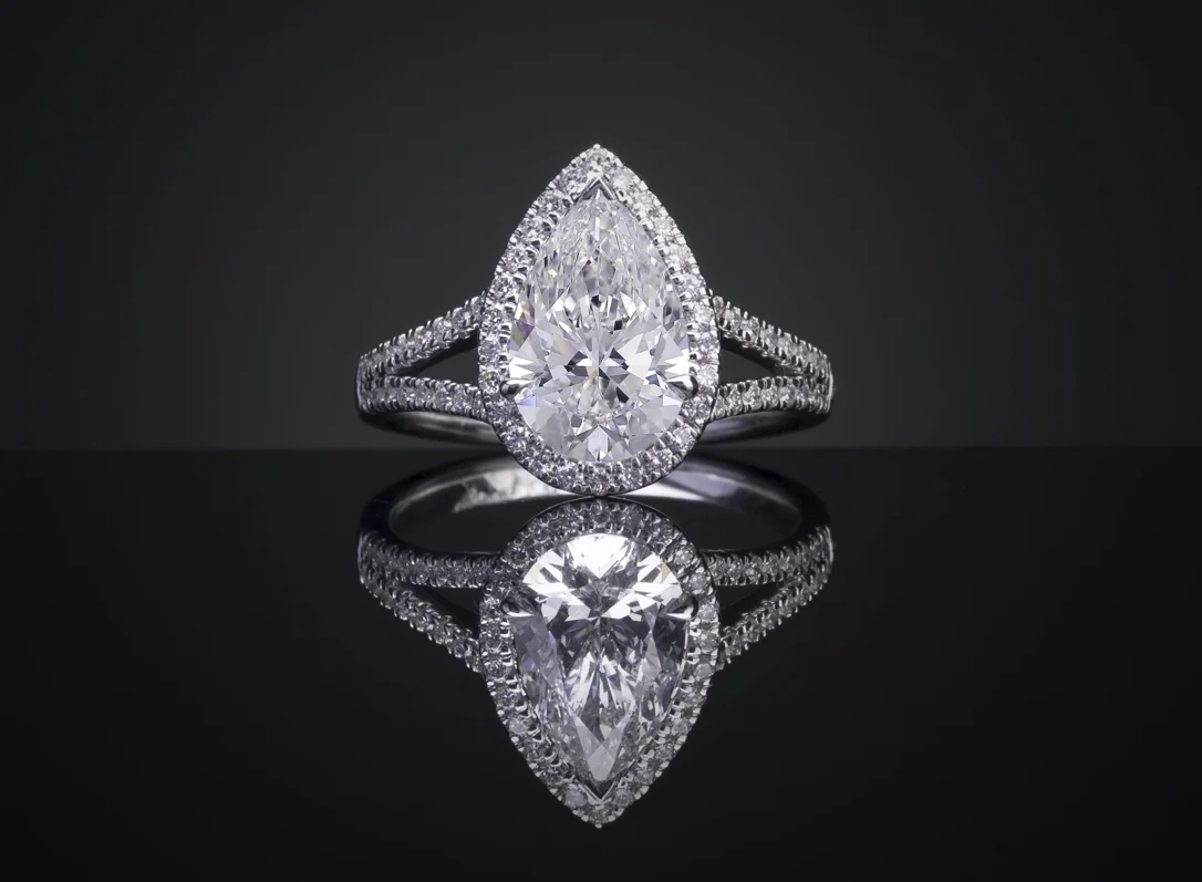 2.58 Cts 14k White Gold Pear Shape Split Shank Ring