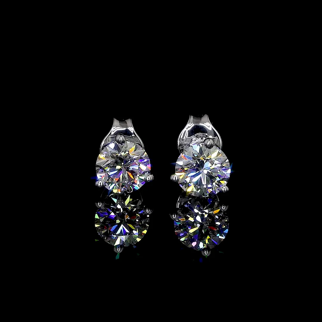2.01 Cts 18k White Gold Round Shape Martini Earring