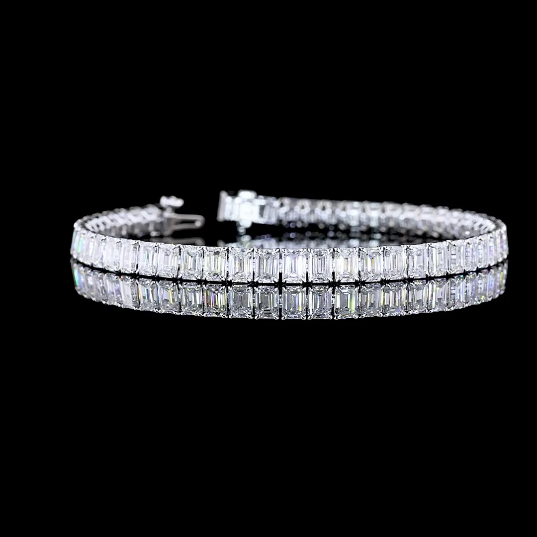 13.86 Cts 14k White Gold Emerald Shape Tennis Bracelet