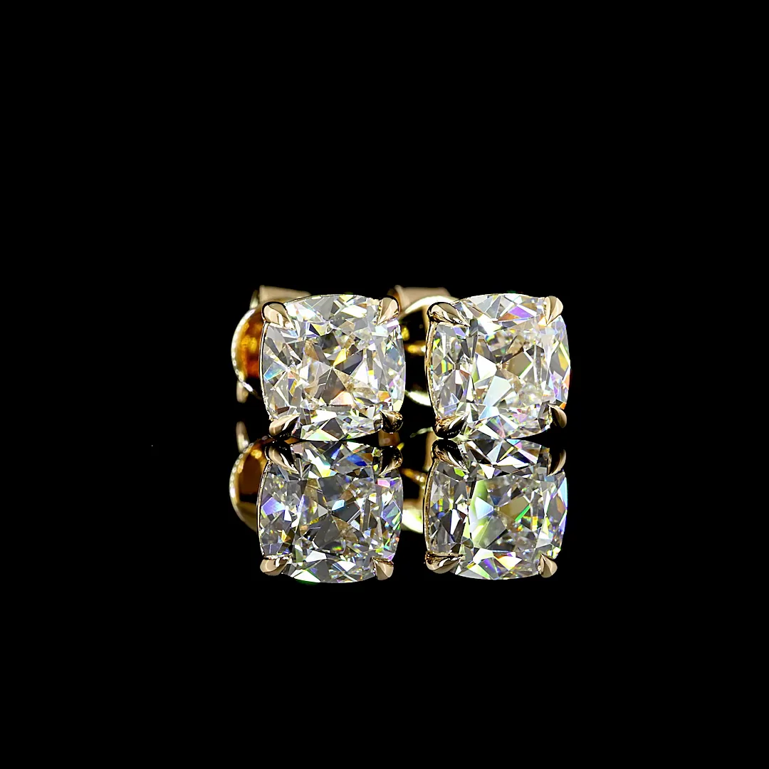 7.03 Cts 18k Yellow Gold Square Antique Cushion Shape Hanging Earring