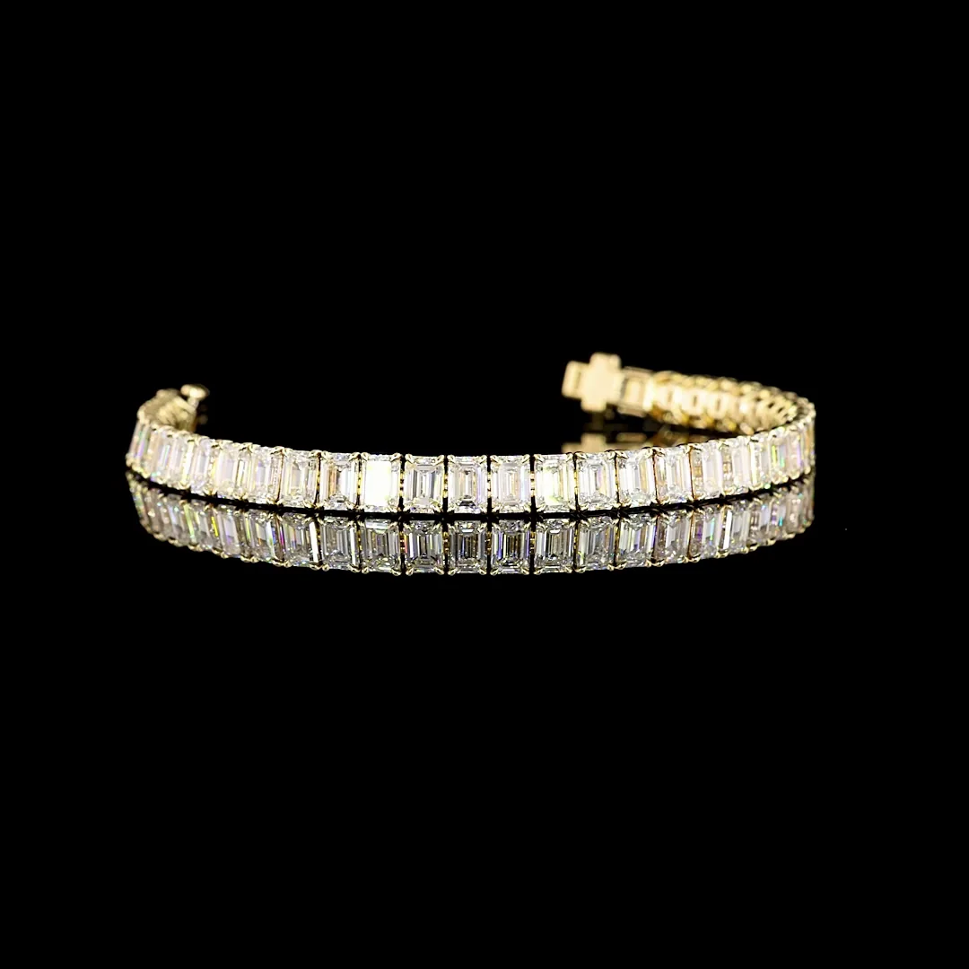 14.05 Cts 14k Yellow Gold Emerald Shape Tennis Bracelet