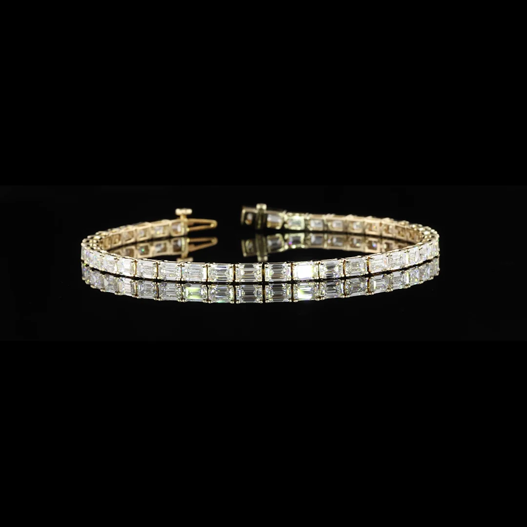 7.93 Cts 14k Yellow Gold Emerald Shape Tennis Bracelet